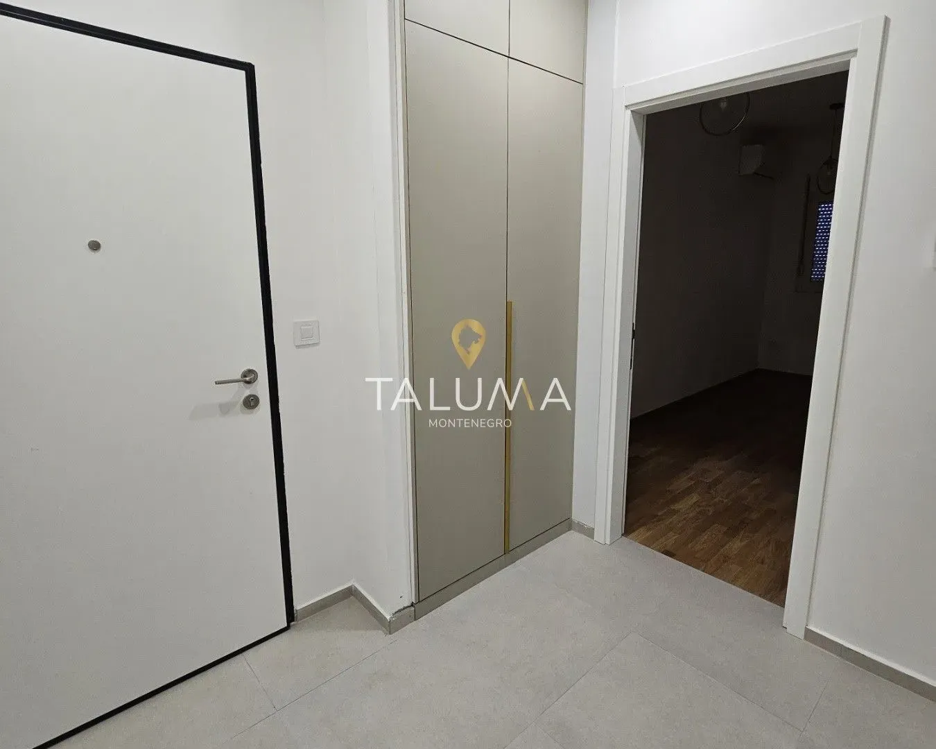 Rent, two bedroom apartment, 65m², Stari Aerodrom, Podgorica