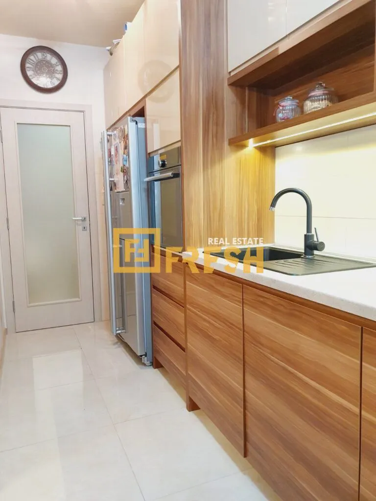 Rent, three bedroom apartment, 100m², City Kvart, Podgorica