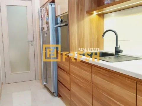 Izdavanje, trosoban stan, 100m², City Kvart, Podgorica - image 4