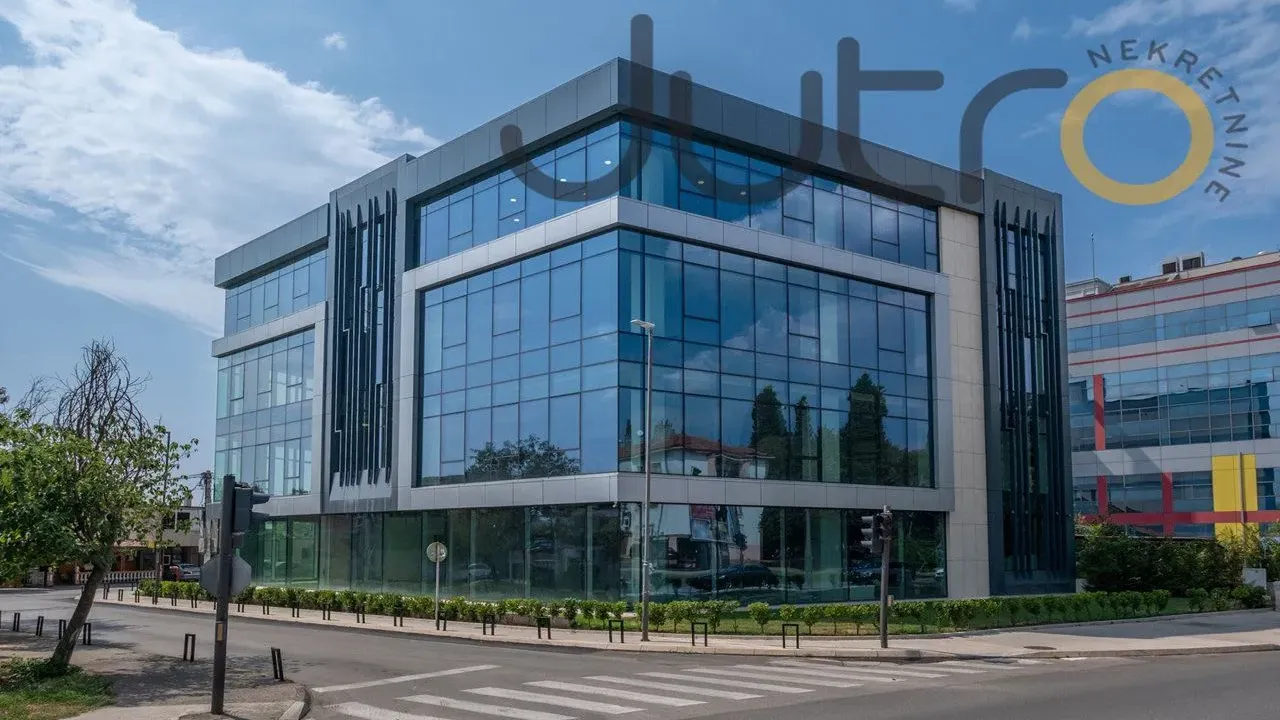 Sale, office space, 2542m², Podgorica, Crna Gora