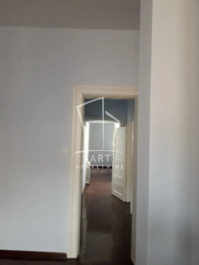 Sale, five bedroom apartment, 180m², Savski Venac, Beograd