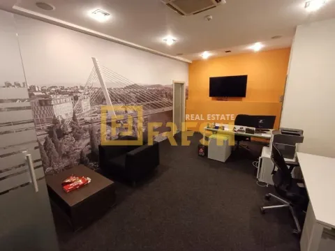 Rent, office space, 60m², Preko Morače, Podgorica - image 3