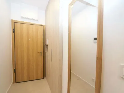 Rent, three bedroom apartment, 104m², City Kvart, Podgorica - image 6