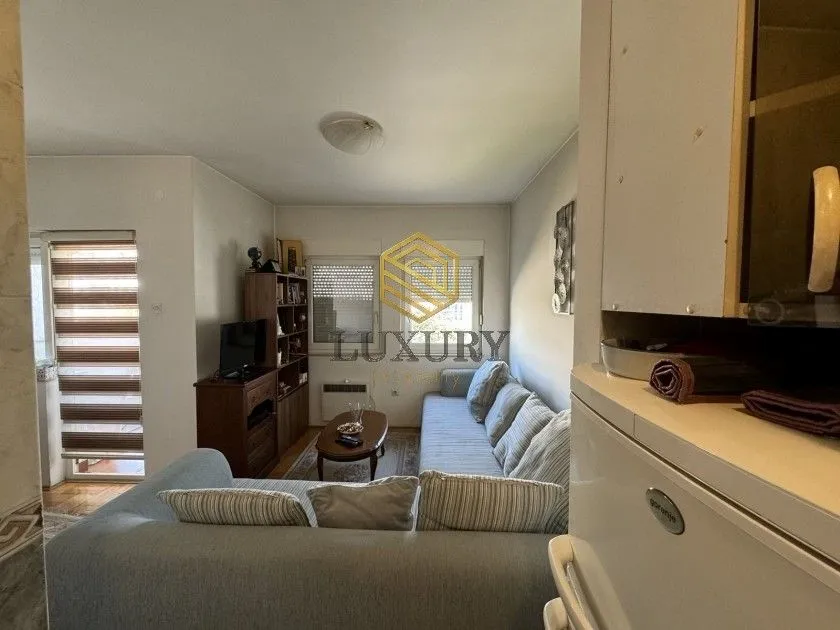 Prodaja, garsonjera, 30m², Preko Morače, Podgorica