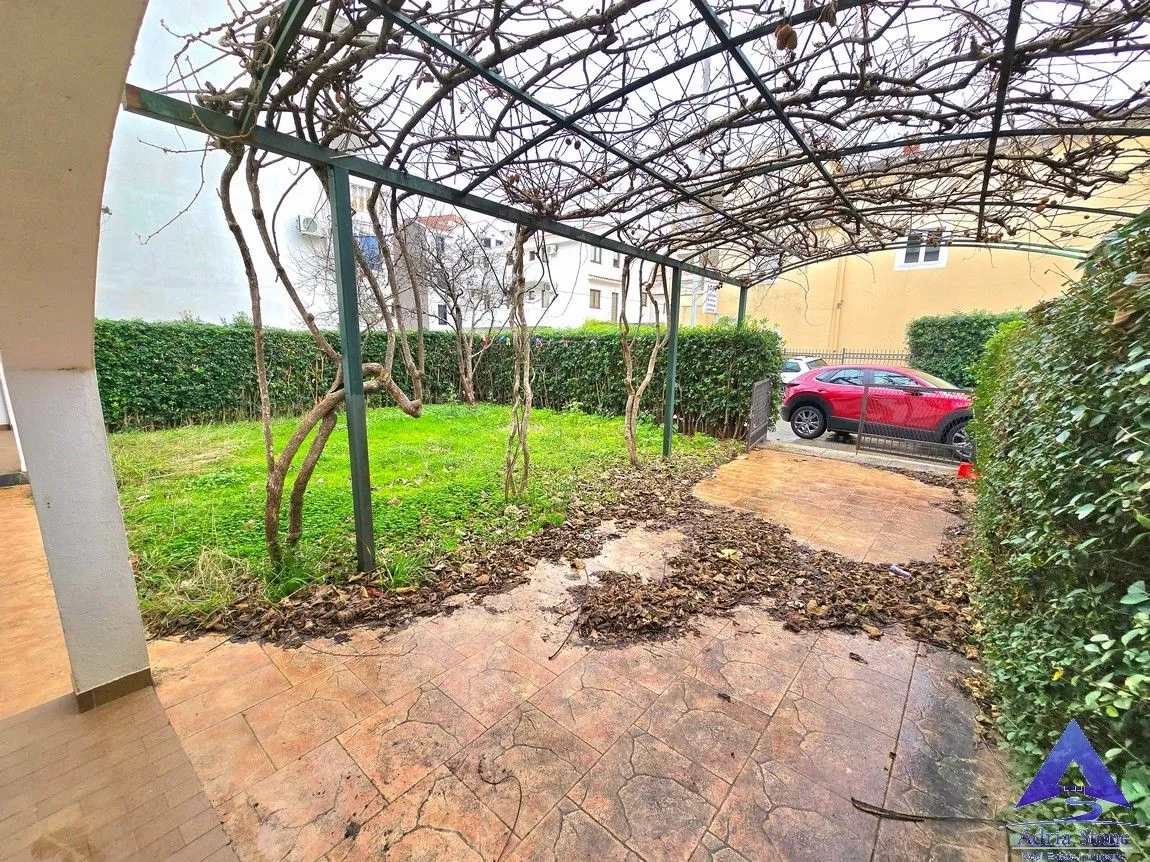 Prodaja, trosoban stan, 91m², Velji Vinogradi, Budva