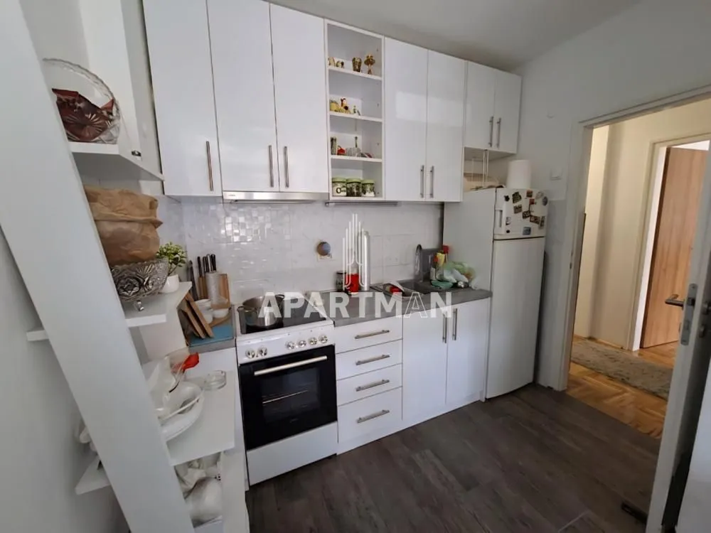 Prodaja, jednosoban stan, 41m², Novi Beograd Blok 1 Fontana, Novi Beograd Sve Podlokacije
