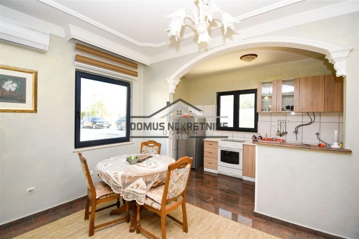 Rent, house, 160m², Donja Gorica, Podgorica