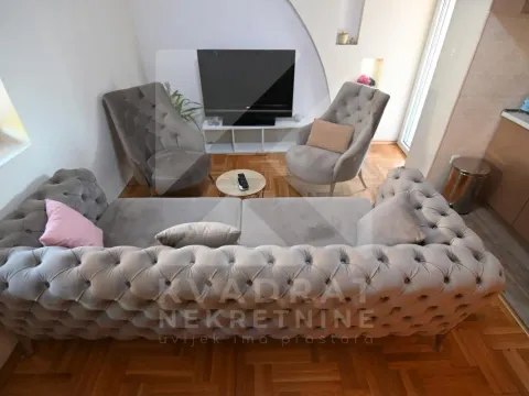 Izdavanje, dvosoban stan, 68m², Centar, Podgorica - image 2