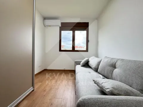 Izdavanje, kuća, 140m², Donja Gorica, Podgorica - image 17