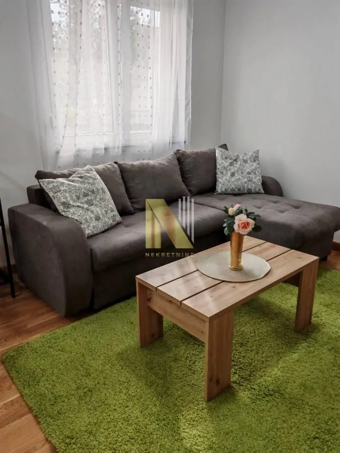 Izdavanje, jednosoban stan, 41m², Petrovaradin, Novi Sad