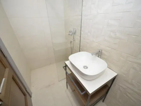 Prodaja, četvorosoban stan, 123m², Herceg Novi, Crna Gora - image 6