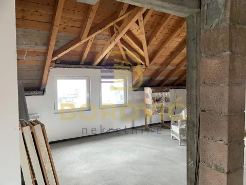 Prodaja, kuća, 350m², Surčin, Beograd - image 14