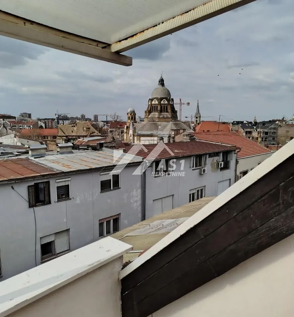 Izdavanje, četvorosoban stan, 95m², Novi Sad Sve Podlokacije, Novi Sad