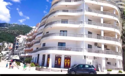 Prodaja, dvosoban stan, 68m², Rafailovići, Budva - image 3