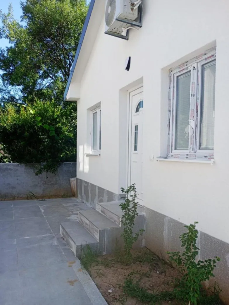 Rent, one bedroom apartment, 35m², Golubovci, Podgorica