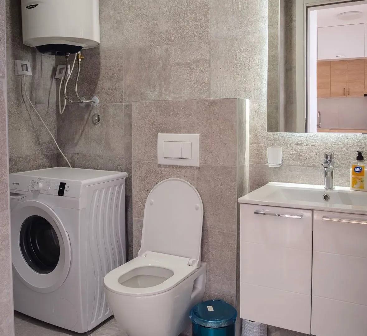 Izdavanje, jednosoban stan, 45m², Stari Aerodrom, Podgorica
