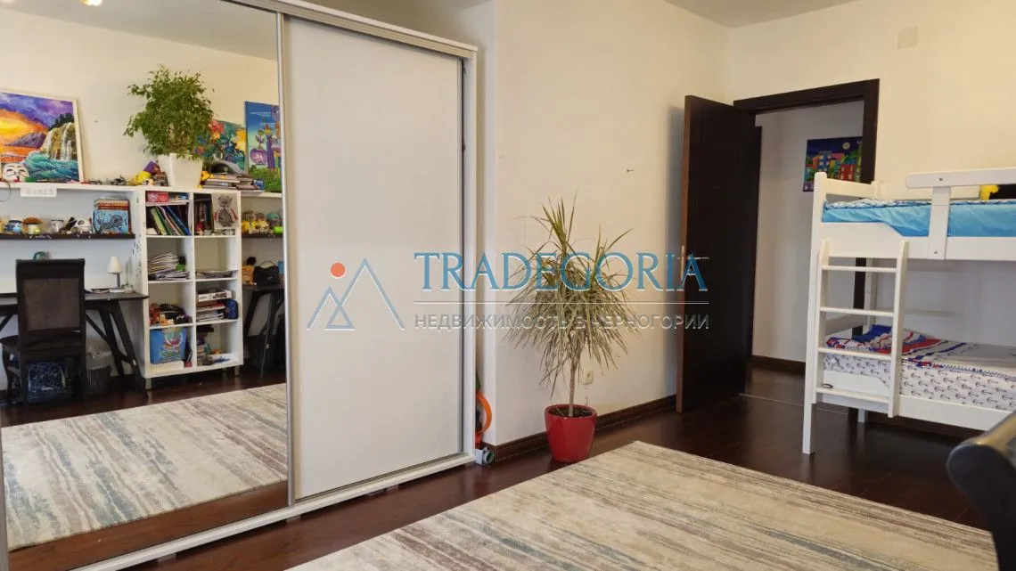 Prodaja, trosoban stan, 151m², Bar, Crna Gora