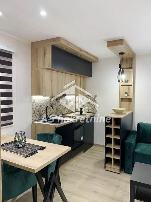 Rent, apartment, 26m², Senjak, Beograd