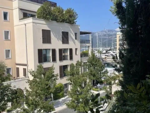 Prodaja, dvosoban stan, 115m², Porto Montenegro, Tivat