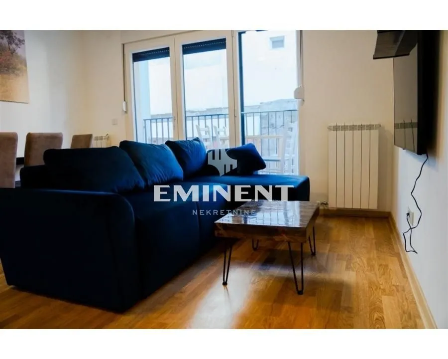 Izdavanje, trosoban stan, 55m², Lekino Brdo, Voždovac Sve Podlokacije