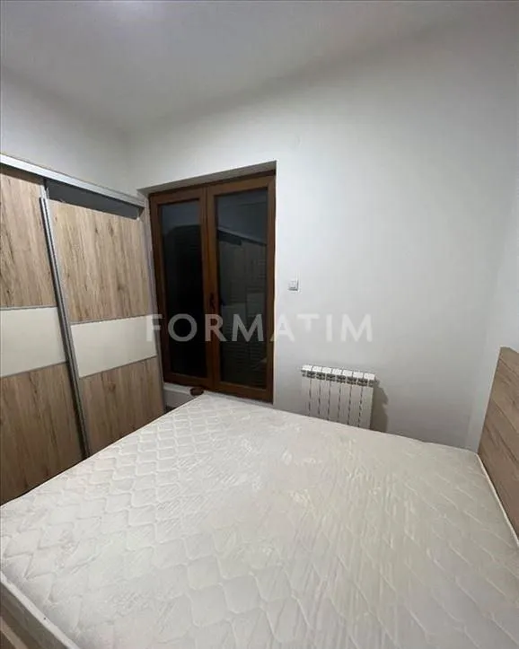 Izdavanje, dvosoban stan, 37m², Bulbulder, Zvezdara Sve Podlokacije