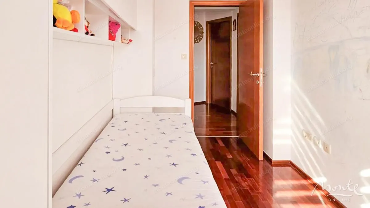 Prodaja, dvosoban stan, 56m², Stari Aerodrom, Podgorica