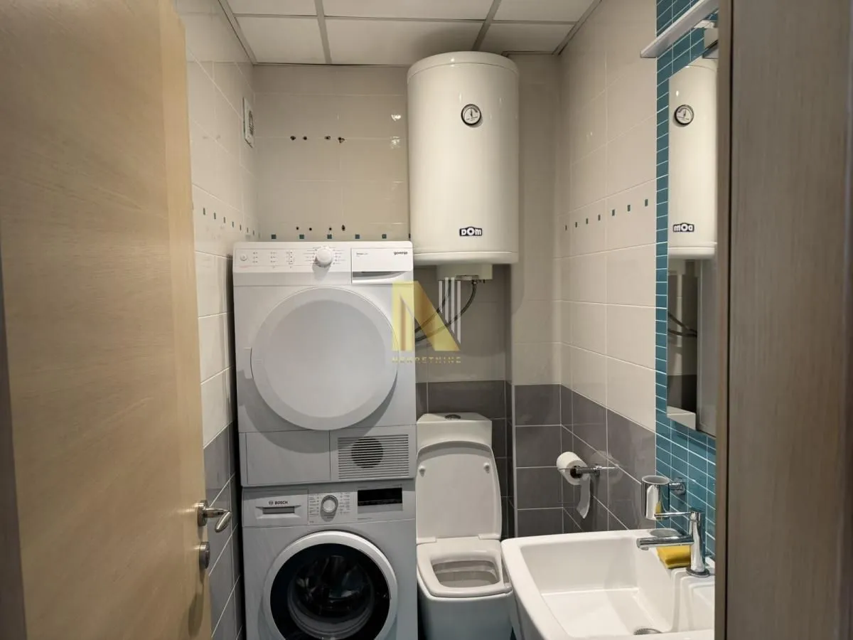 Izdavanje, četvorosoban stan, 136m², Spens, Novi Sad Sve Podlokacije