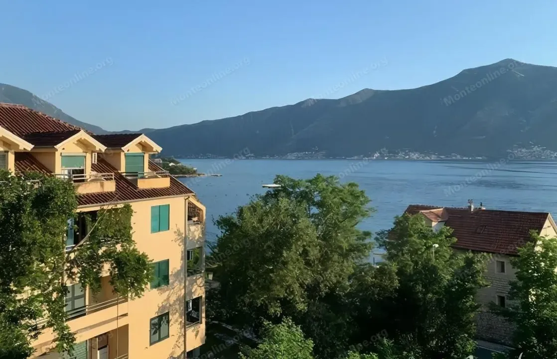 Prodaja, dvosoban stan, 63m², Ljuta, Kotor