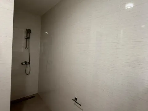 Prodaja, trosoban stan, 105m², Stari Aerodrom, Podgorica - image 15