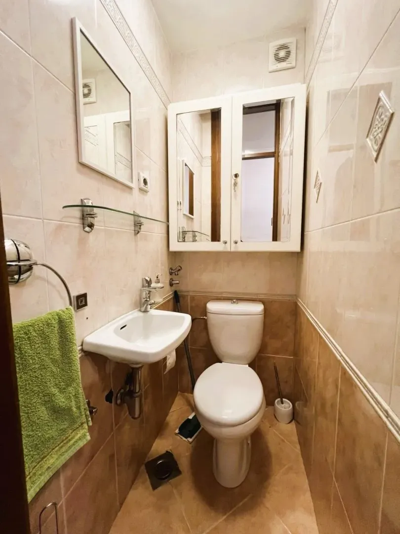 Rent, three bedroom apartment, 130m², Stari Aerodrom, Podgorica