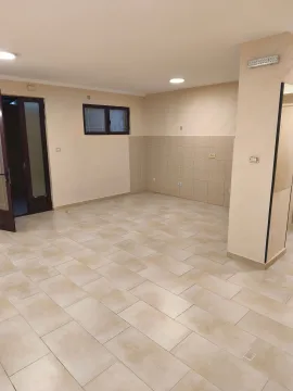 Rent, office space, 47m², Stari Aerodrom, Podgorica - image 4