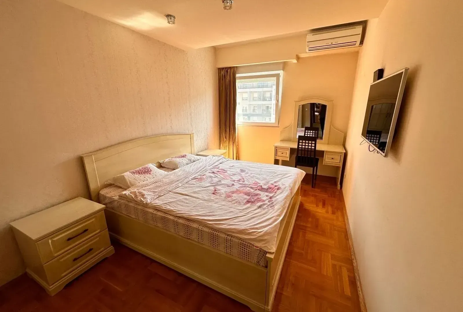 Sale, two bedroom apartment, 92m², City Kvart, Podgorica