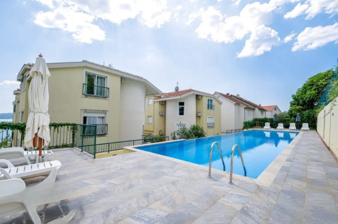 Sale, one bedroom apartment, 73m², Bijela, Herceg Novi
