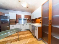 Prodaja, četvorosoban stan, 355m², Preko Morače, Podgorica - image 18