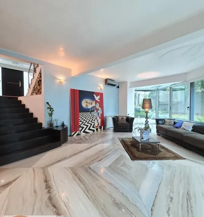 Sale, house, 400m², Denkova Basta, Zvezdara Sve Podlokacije