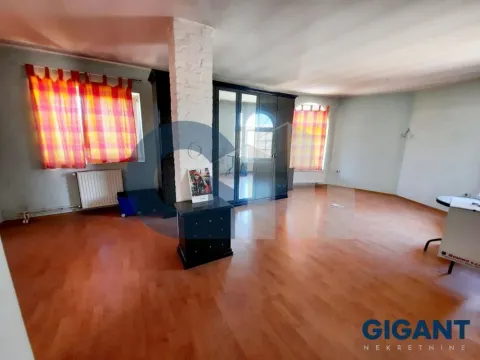 Sale, house, 355m², Surčin (mesto), Surčin - image 4