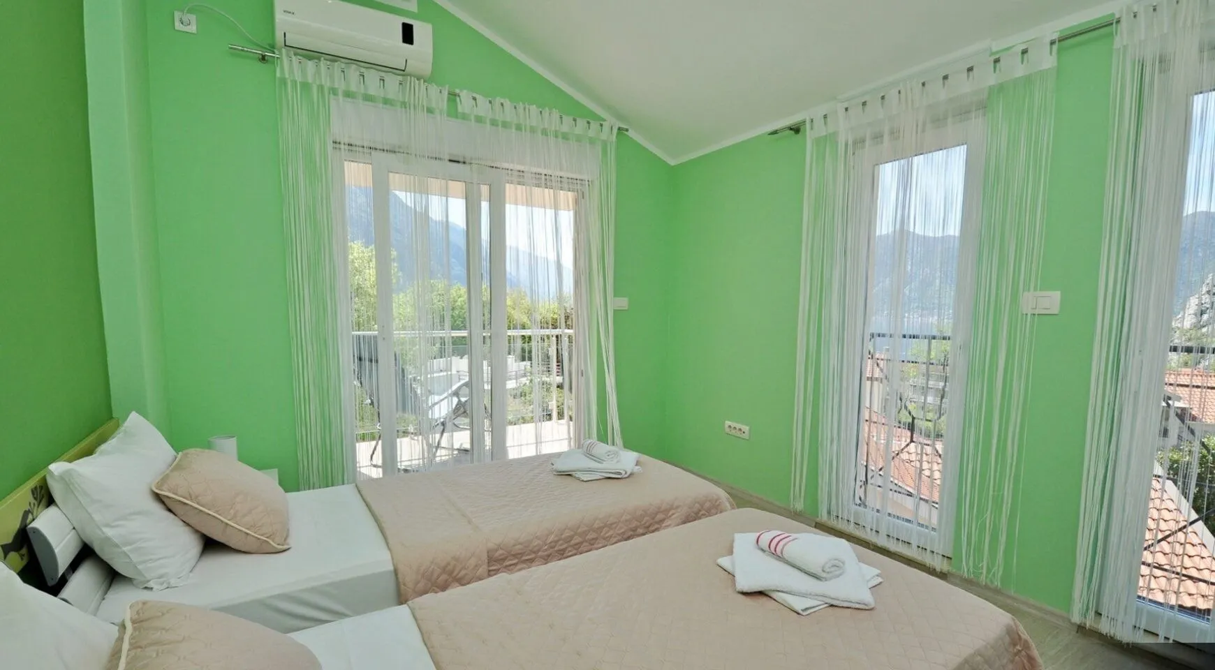 Prodaja, dvosoban stan, 73m², Orahovac, Kotor
