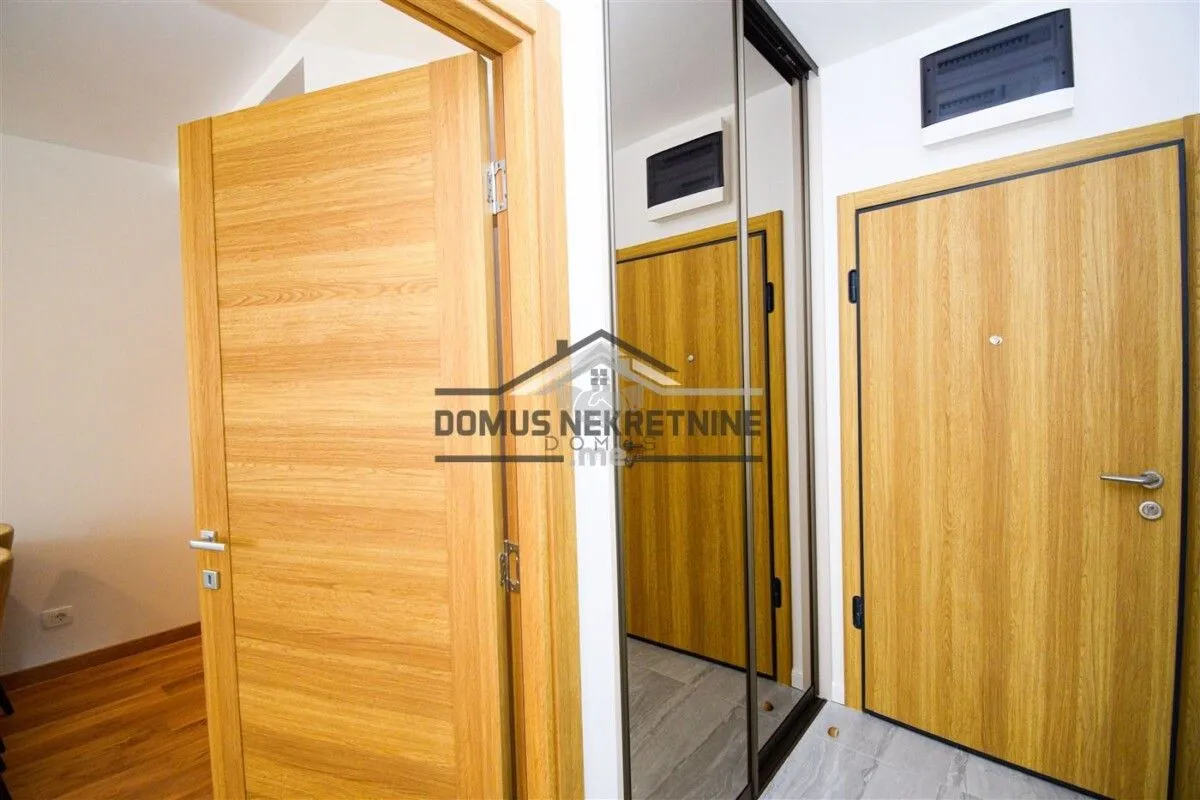 Izdavanje, jednosoban stan, 45m², New City, Podgorica