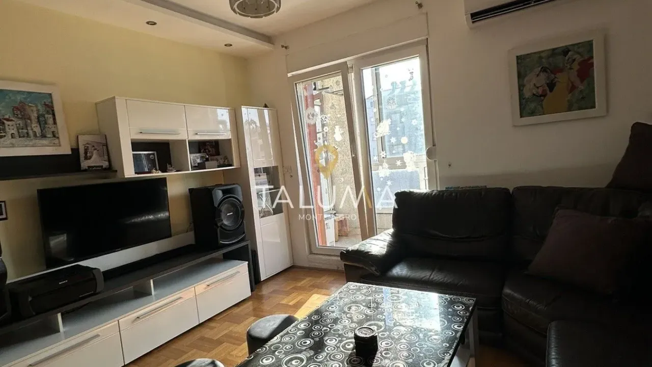 Prodaja, jednosoban stan, 48m², Stari Aerodrom, Podgorica