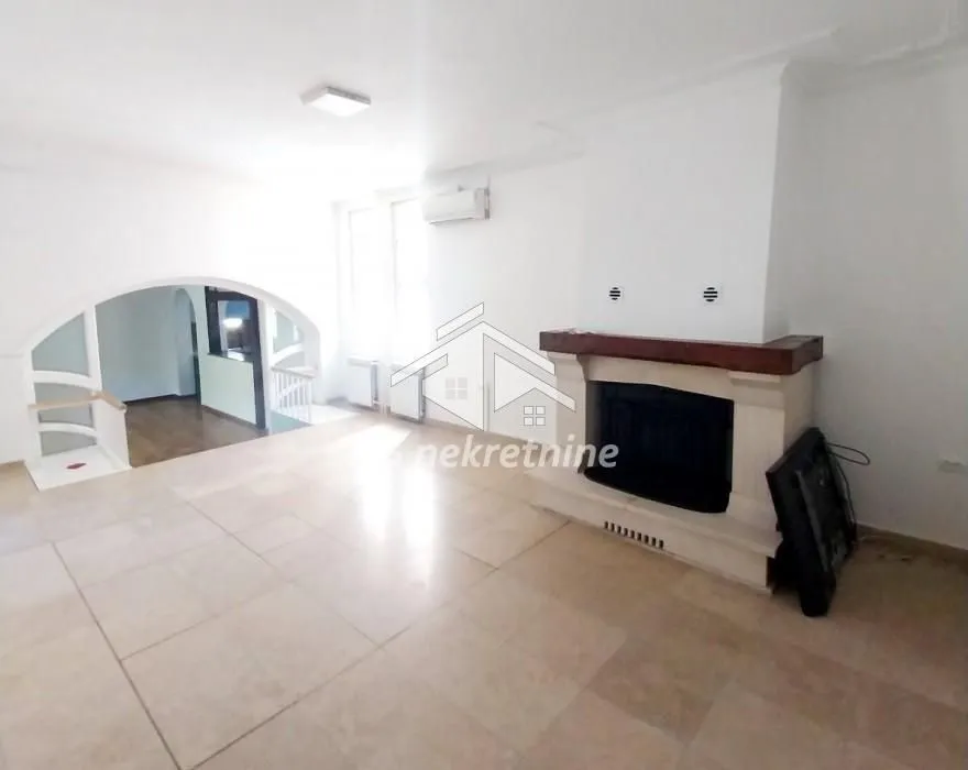 Rent, house, 260m², Neimar, Vračar Sve Podlokacije