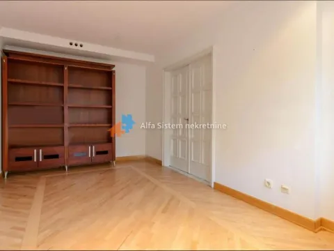 Izdavanje, poslovni prostor, 147m², Kalenić Pijaca, Vračar Sve Podlokacije - image 5