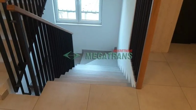 Prodaja, četvorosoban stan, 115m², Telep, Novi Sad Sve Podlokacije