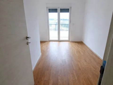 Rent, two bedroom apartment, 72m², Zagorič, Podgorica - image 15