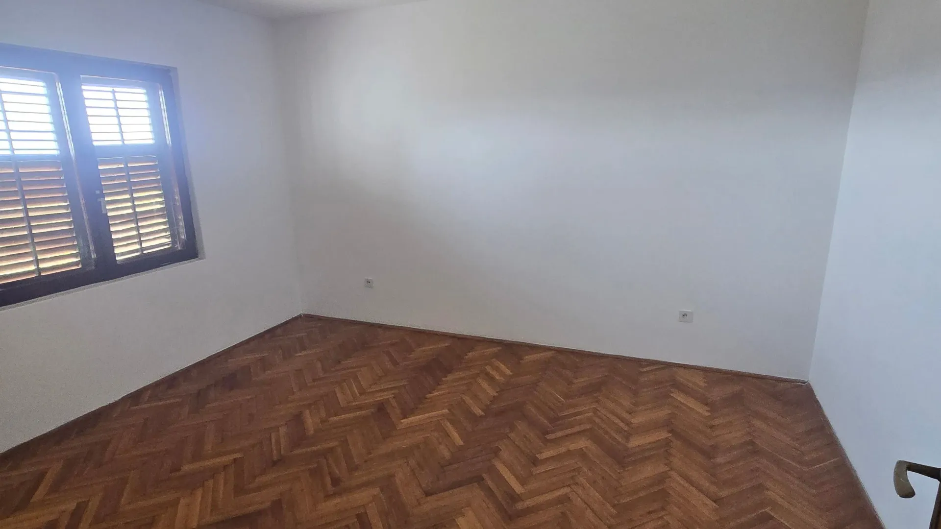 Prodaja, kuća, 272m², Šušanj, Bar