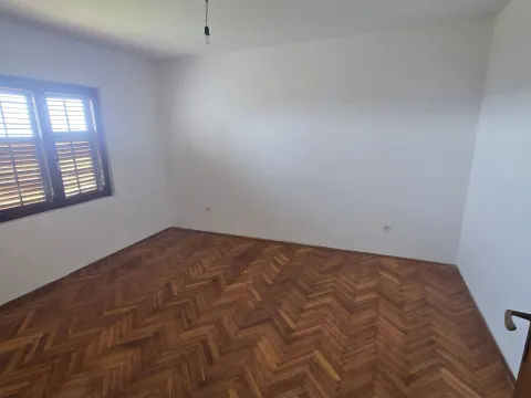 Sale, house, 272m², Šušanj, Bar - image 8