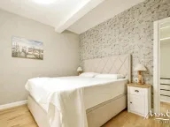 Sale, house, 240m², Tivat, Crna Gora - image 18