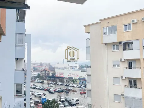 Izdavanje, dvosoban stan, 65m², Stari Aerodrom, Podgorica - image 4