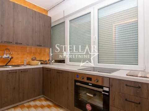 Izdavanje, dvosoban stan, 80m², Centar, Podgorica - image 11