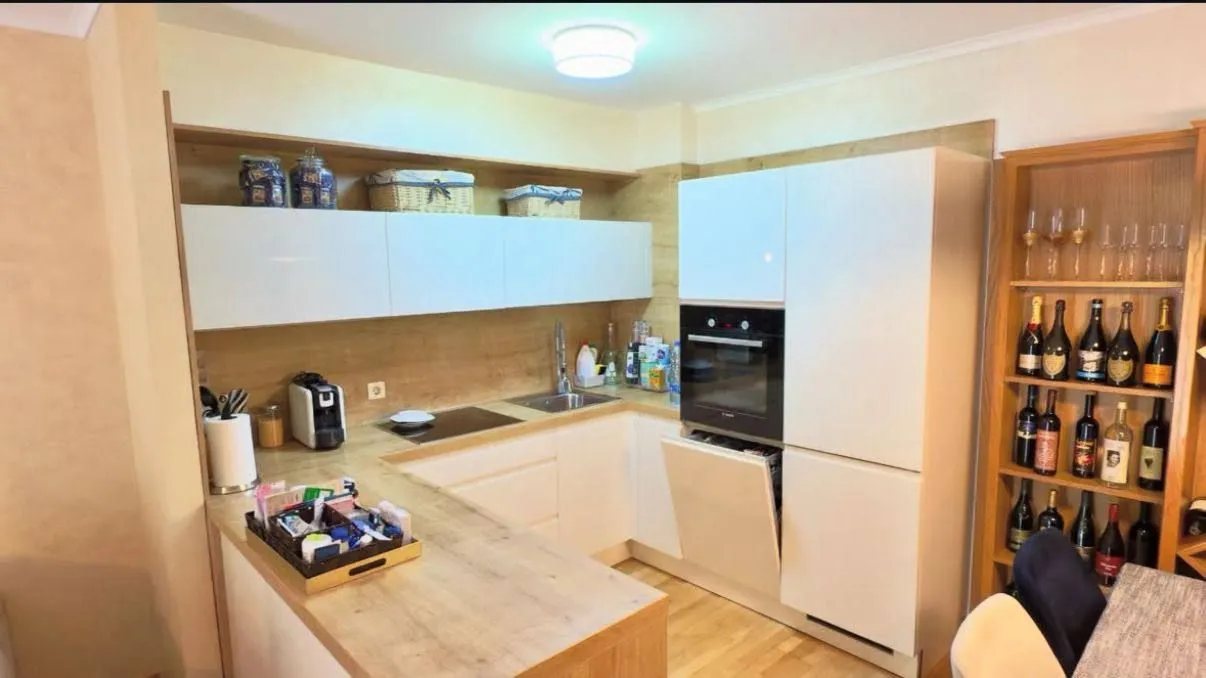 Sale, two bedroom apartment, 86m², Bečići, Budva