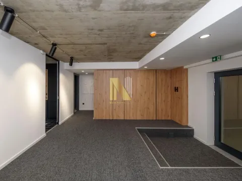 Izdavanje, poslovni prostor, 279m², Bulevar Oslobodjenja, Novi Sad Sve Podlokacije - image 12